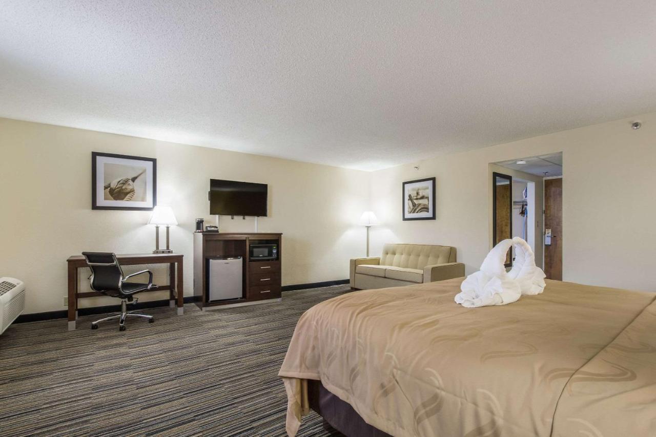 Inn Quality Grayville